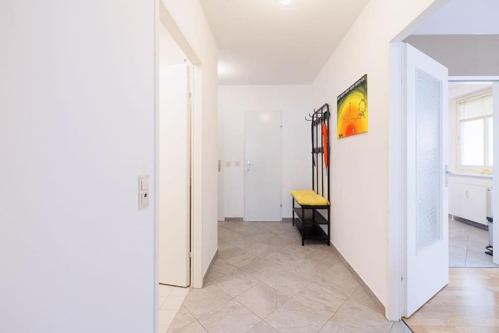 New! Cozy & Lovely Home In The 3Rd District Виена Екстериор снимка