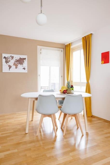 New! Cozy & Lovely Home In The 3Rd District Виена Екстериор снимка