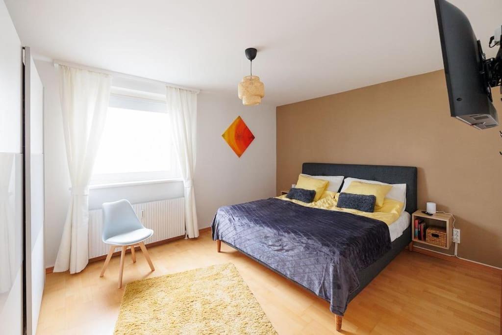 New! Cozy & Lovely Home In The 3Rd District Виена Екстериор снимка