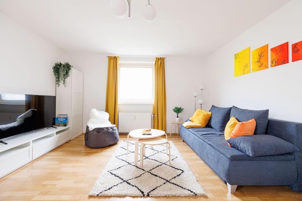 New! Cozy & Lovely Home In The 3Rd District Виена Екстериор снимка